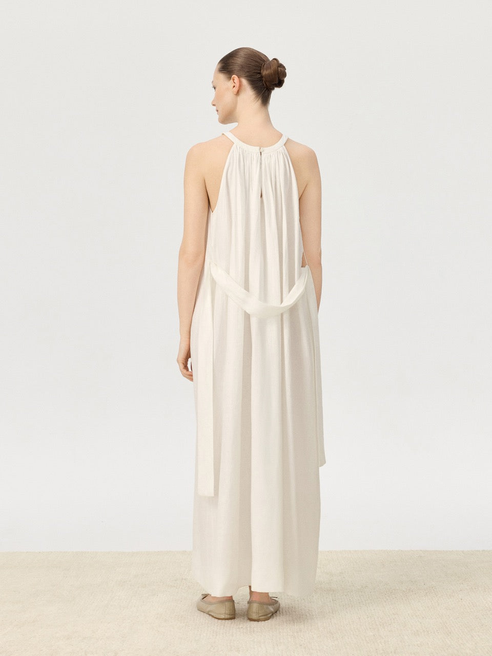 COR ORBIT Spread Resort Collection Linen Halter Dress
