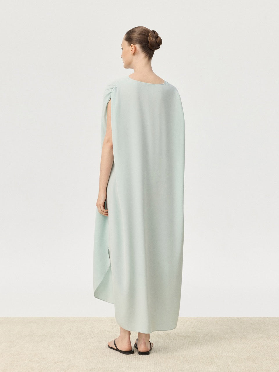 COR ORBIT Volucris Resort Collection Silk Deep-Neck Sleeveless Dress