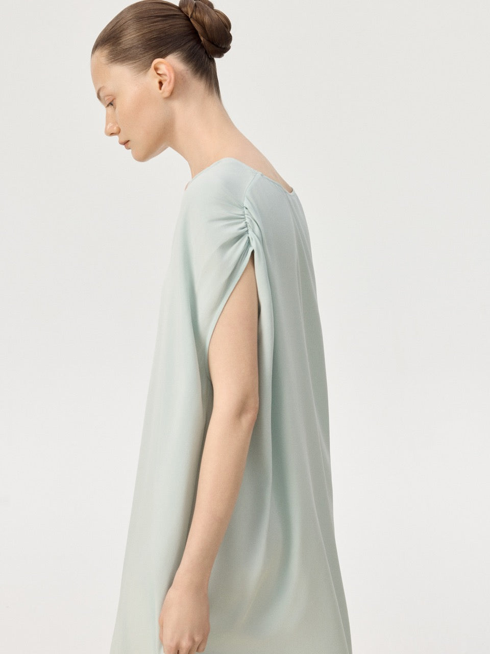 COR ORBIT Volucris Resort Collection Silk Deep-Neck Sleeveless Dress